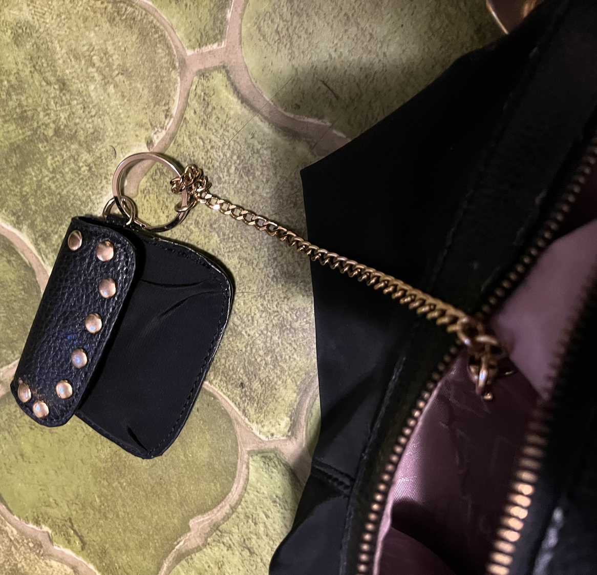 Kathy Van Zeeland Purse image indicator(7)