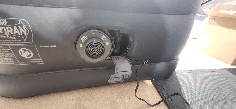 Air mattress -Twin size - photo 3
