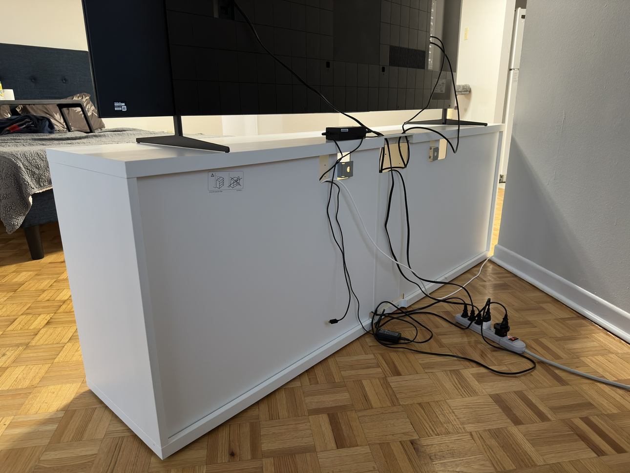 TV stand - photo 3