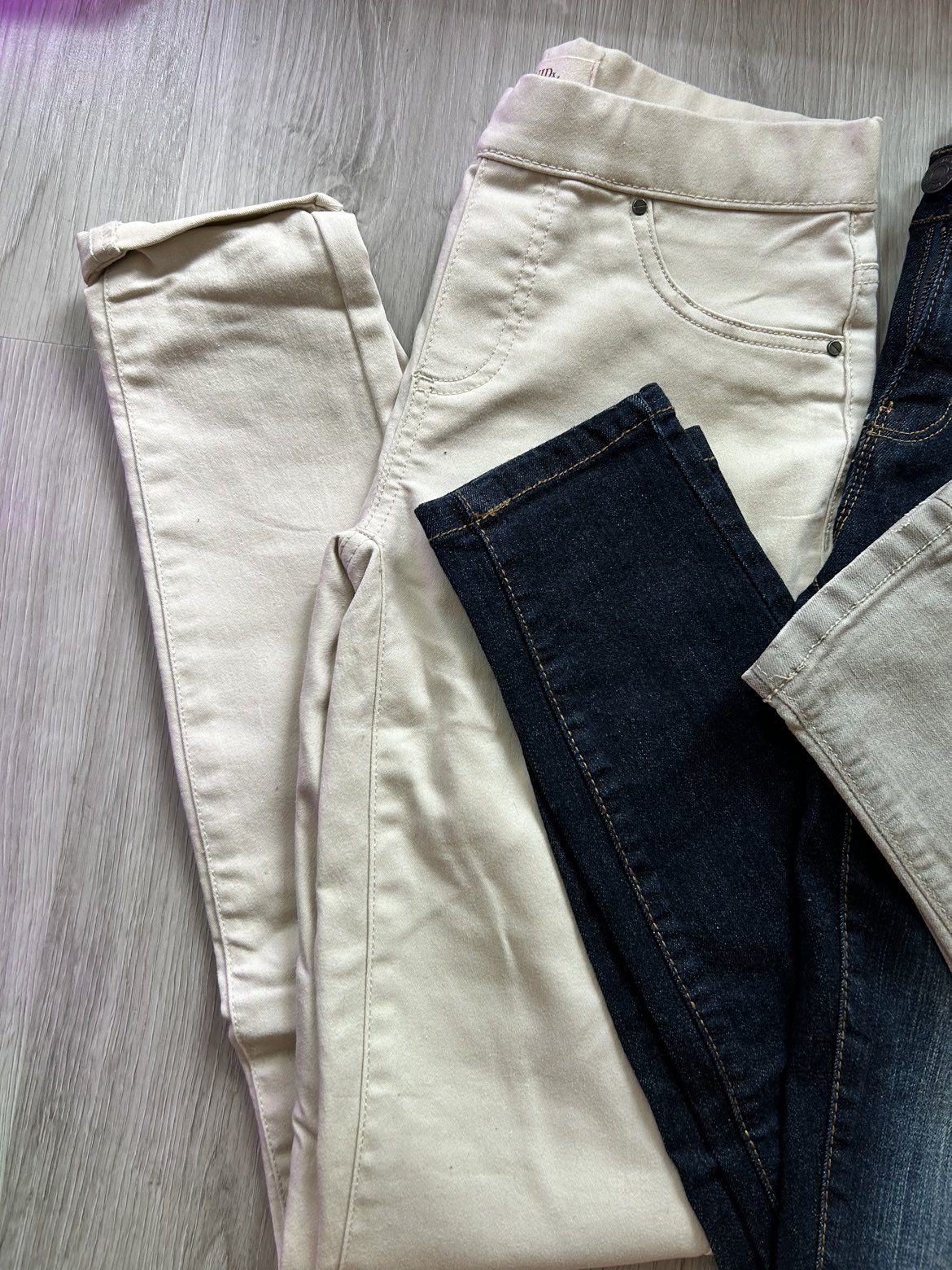 Jeans bundle image indicator(2)