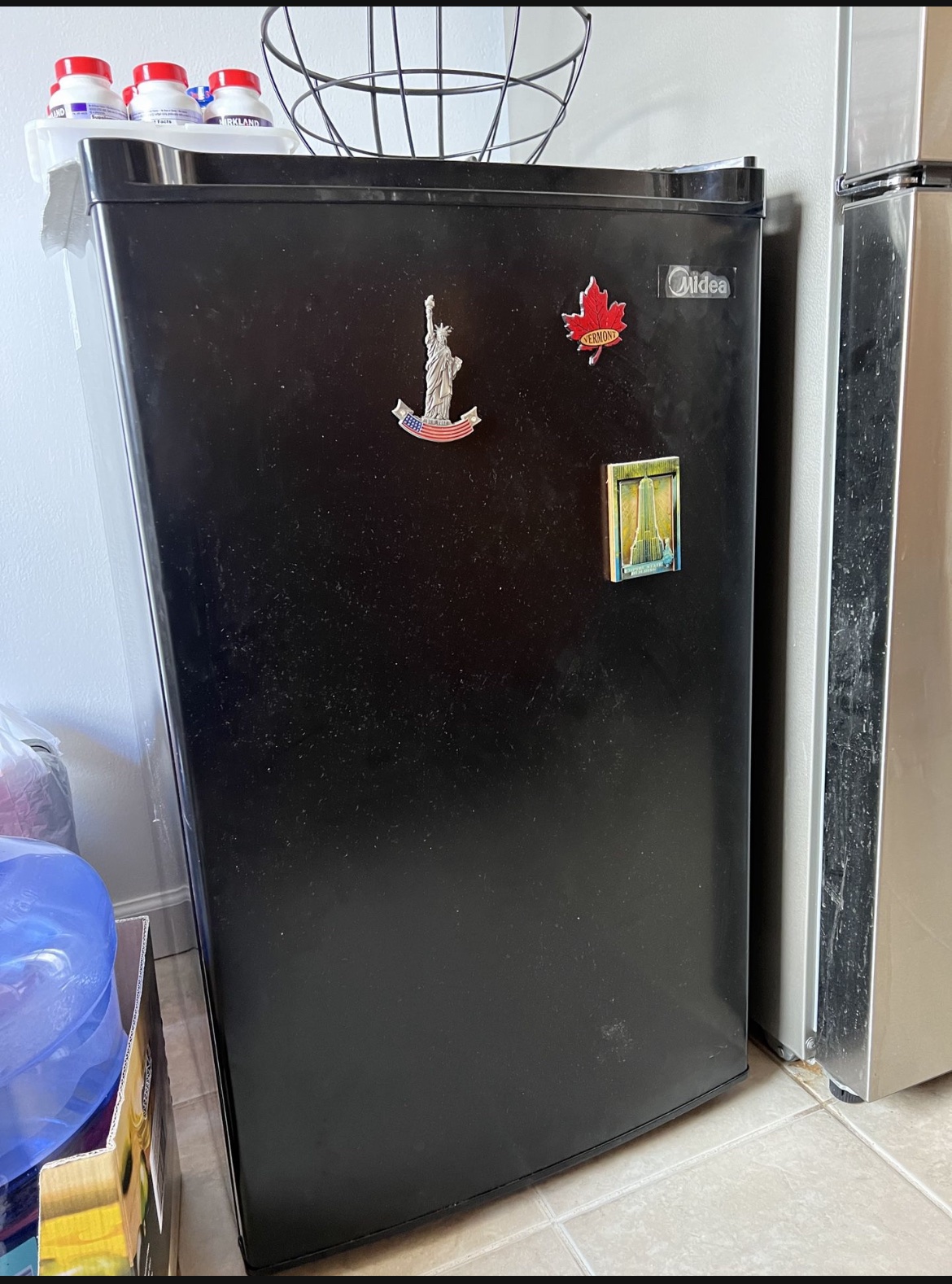 Midea small refrigerator