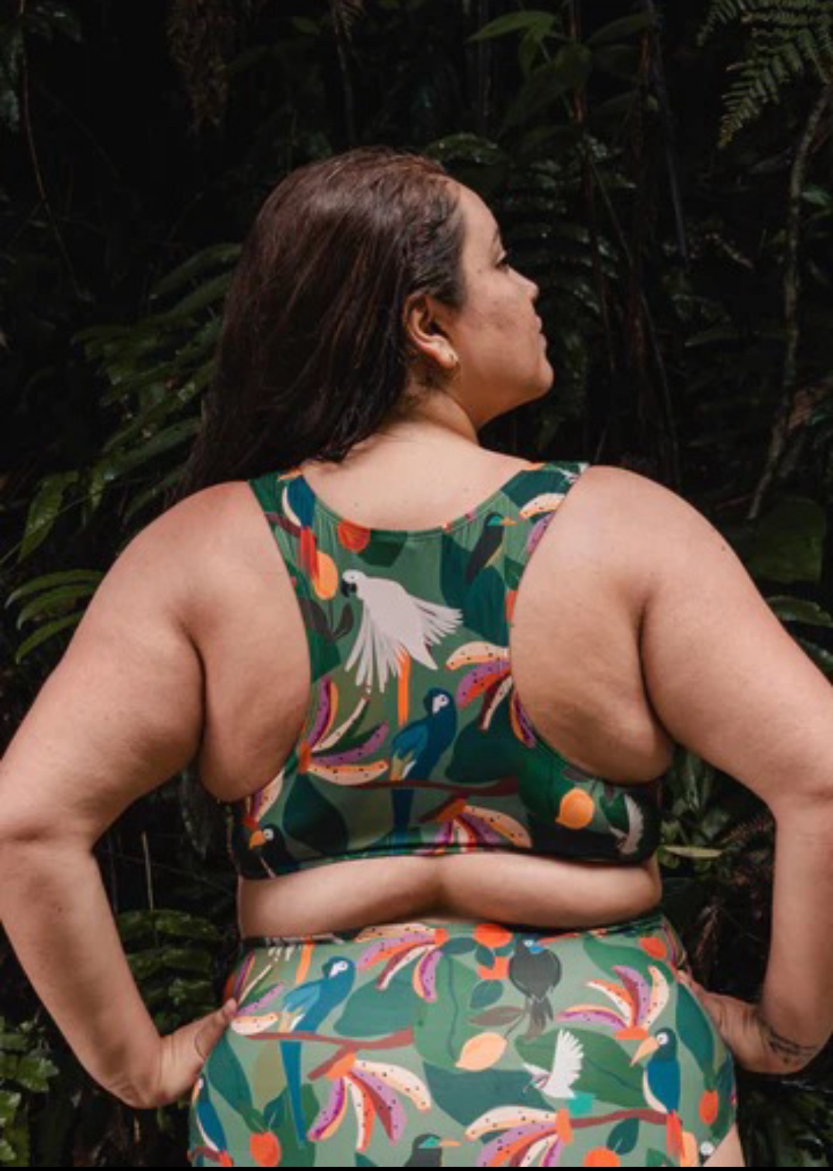 BNWT Mimi & August XS High Neck Bikini top Tropical Parrot print - photo 3