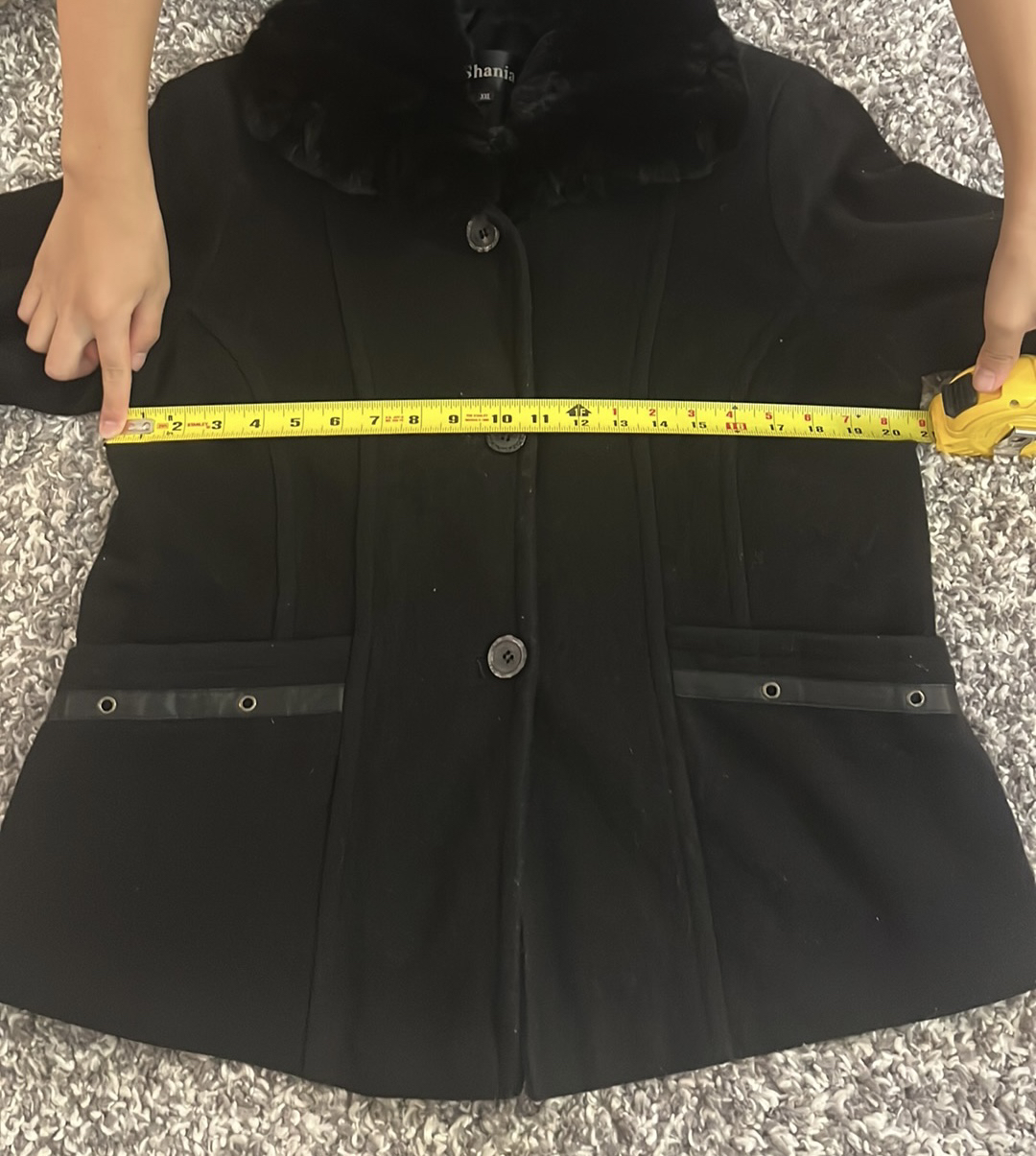 Women’s wool coat size large image indicator(3)