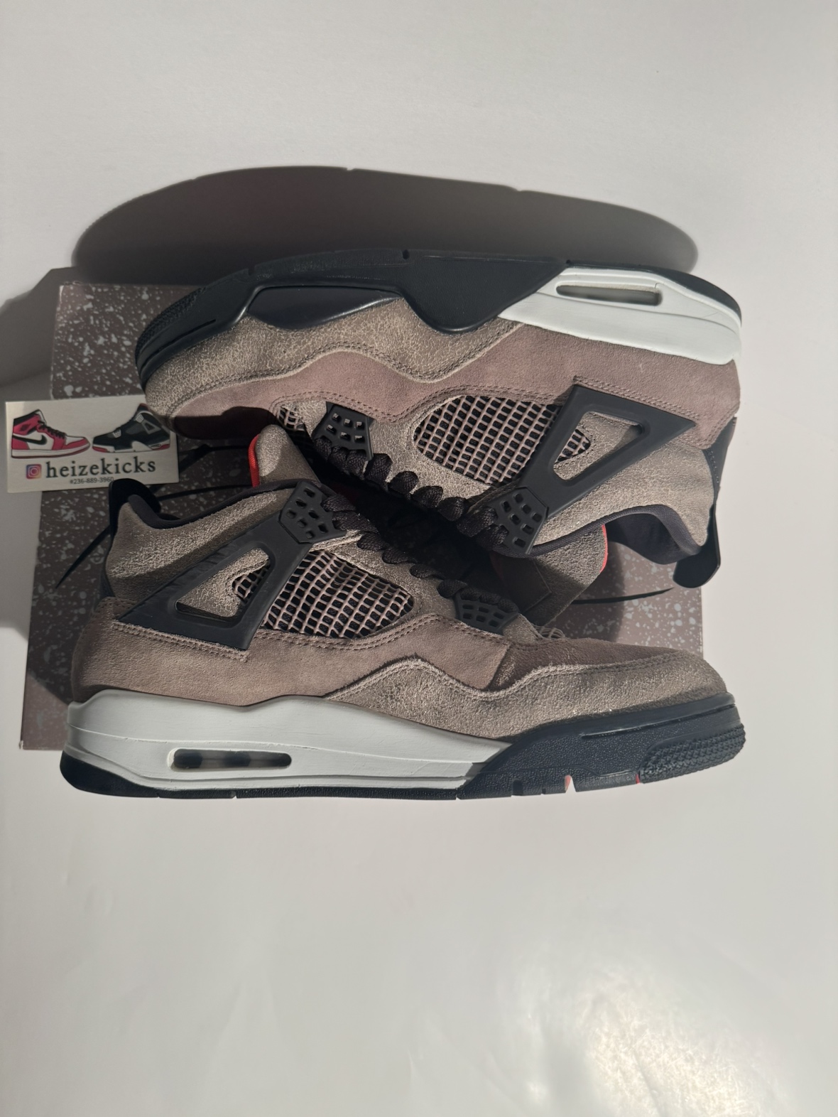 Air Jordan 4 Taupe Haze size 10 image indicator(6)