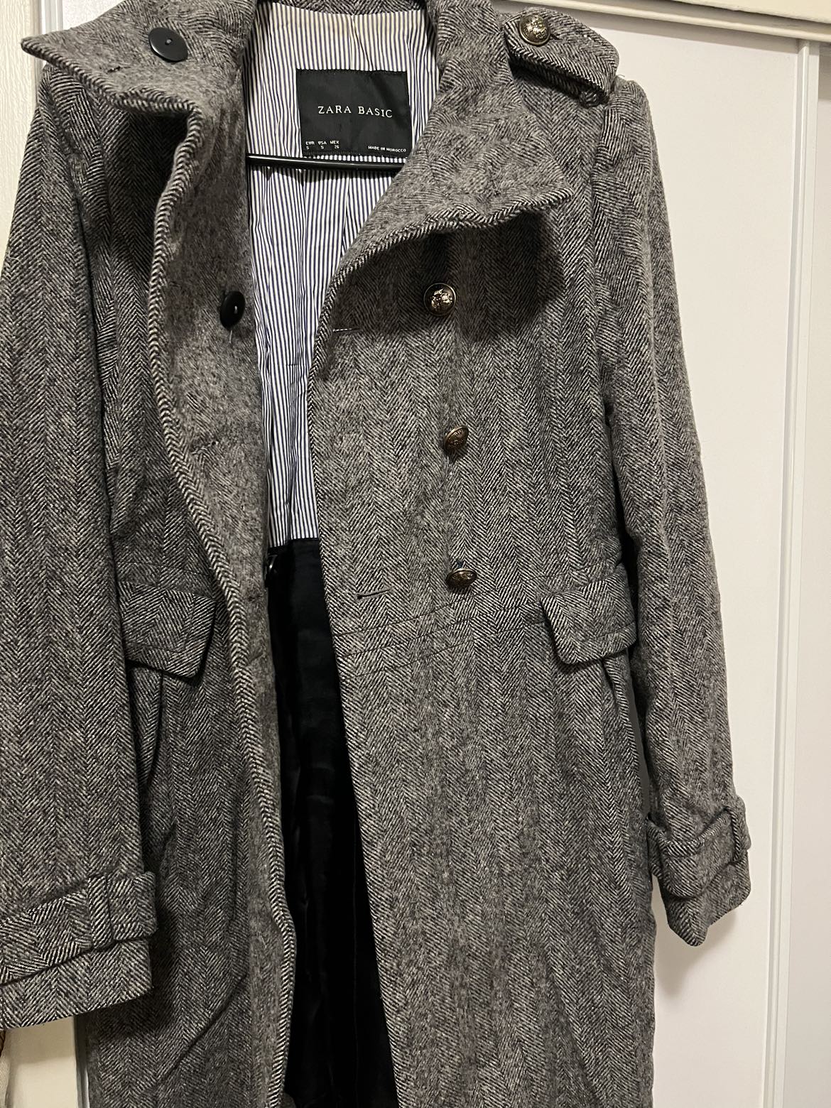 Size S women’s wool coat - photo 4