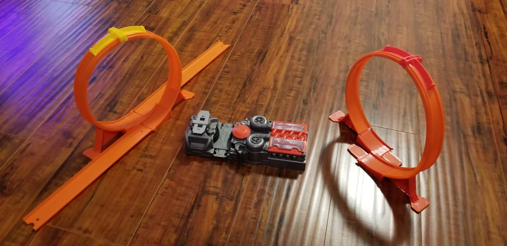 ASSORTED HOTWHEEL TRACKS listed - photo 5