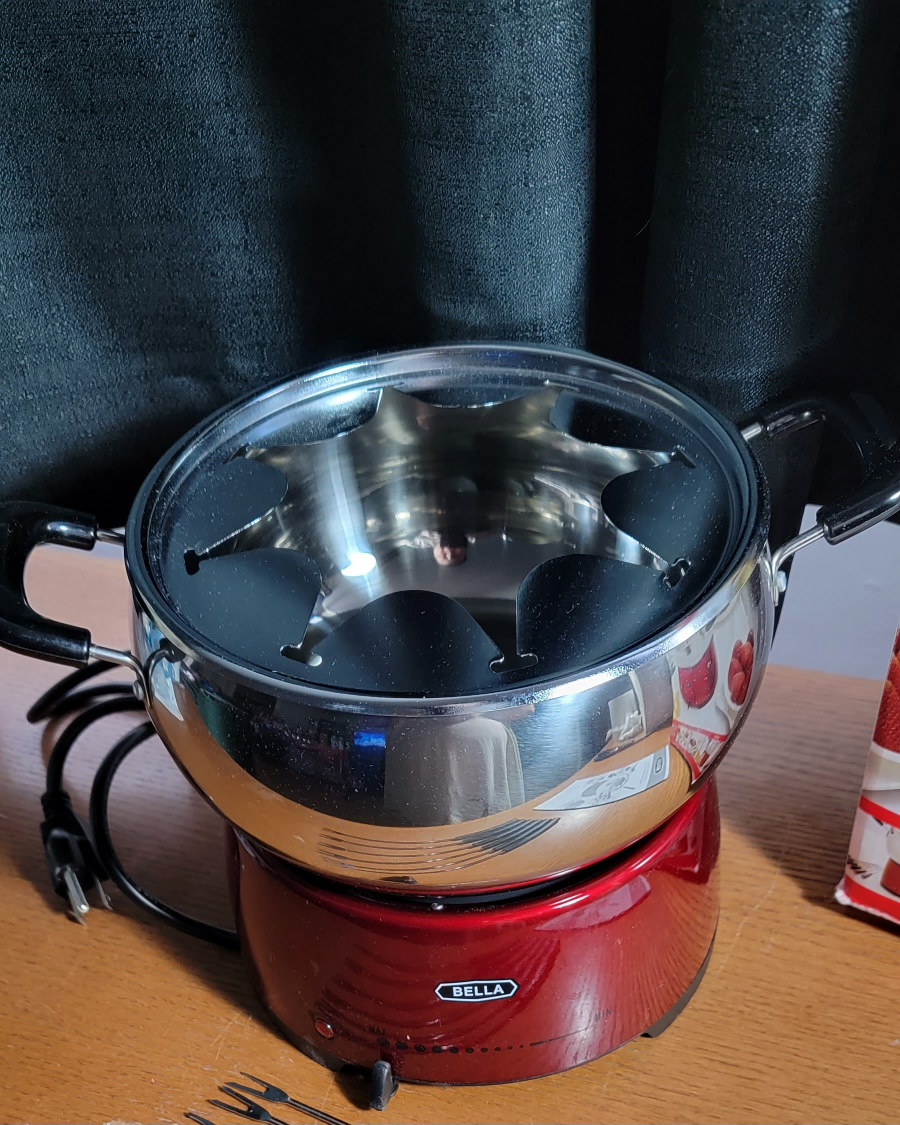 Bella 3 Quartz Electric Fondue Set - photo 5