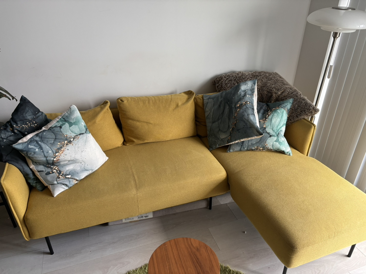 Couch - photo 4