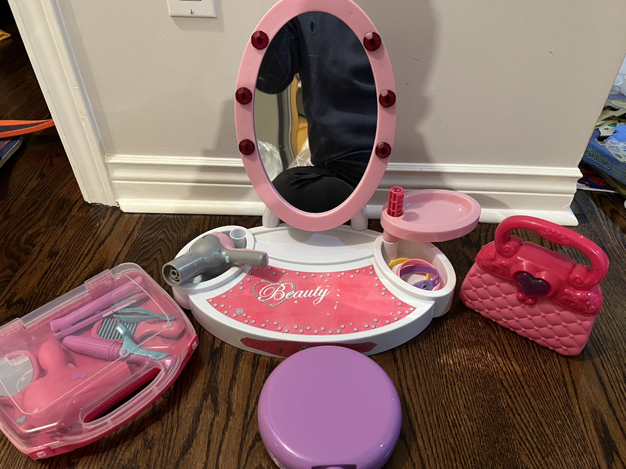 Little girls vanity toy set