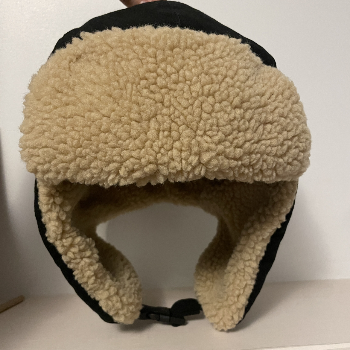 Black winter hat - photo 3