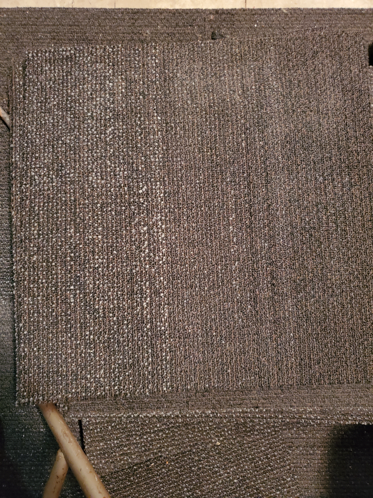 leftover loose carpet Tiles 20 by 20 image indicator(5)