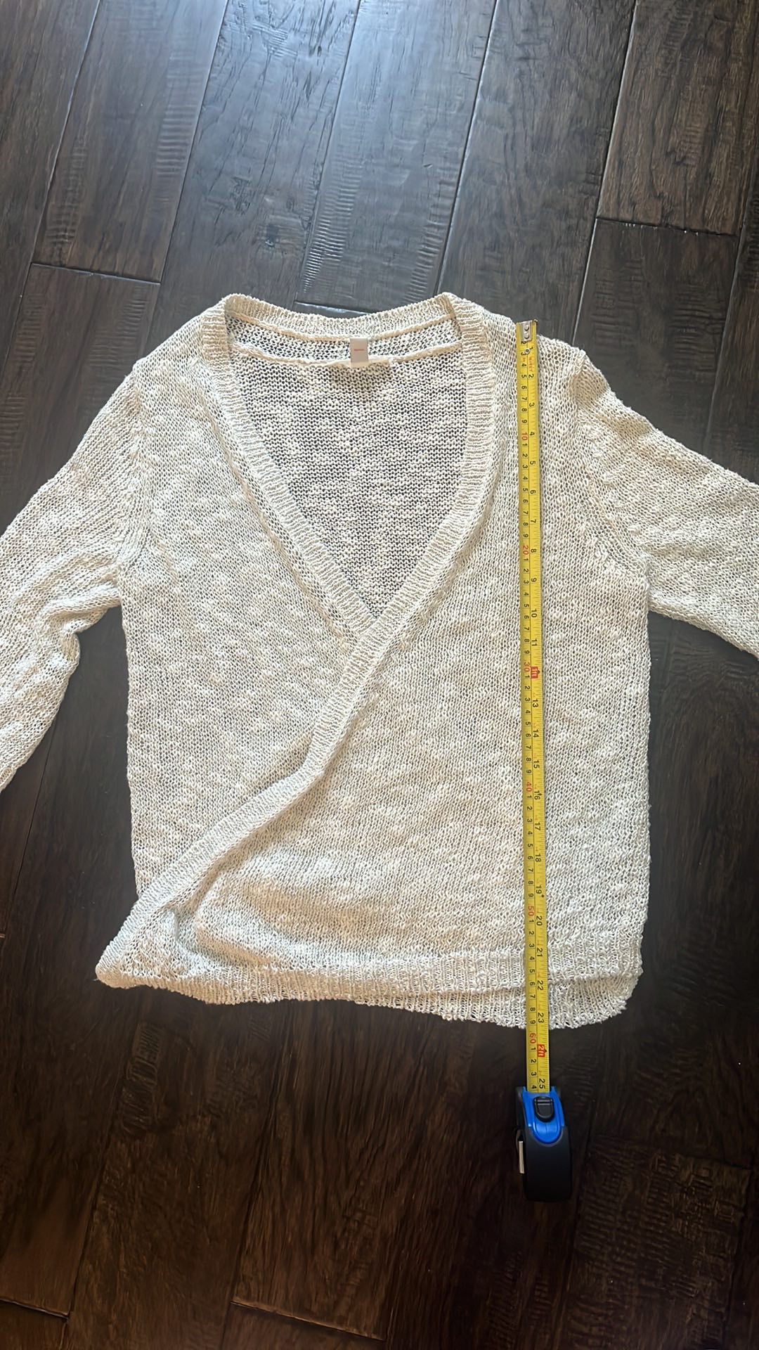 Women’s crochet cardigan size M image indicator(6)