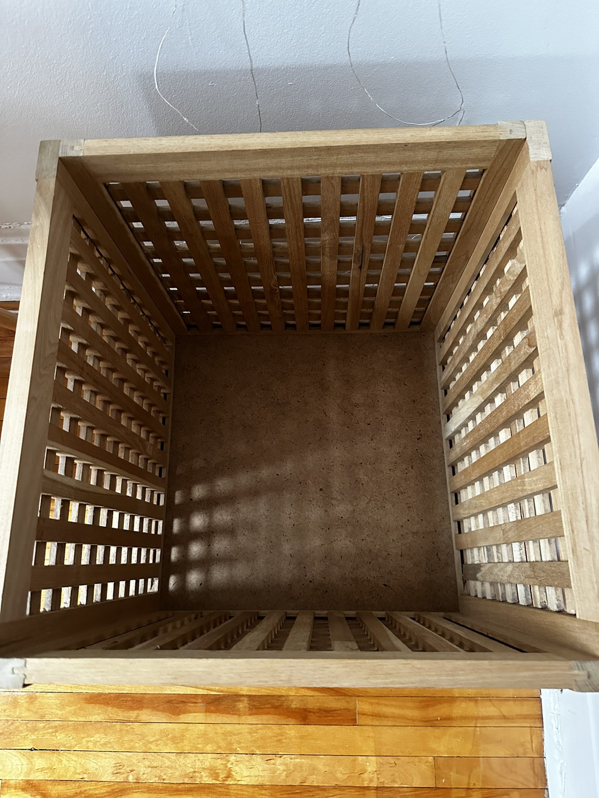 Storage cube & table - photo 2