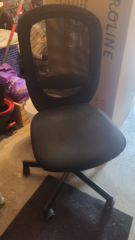 Free Desk Chair - As Is! thumbnail