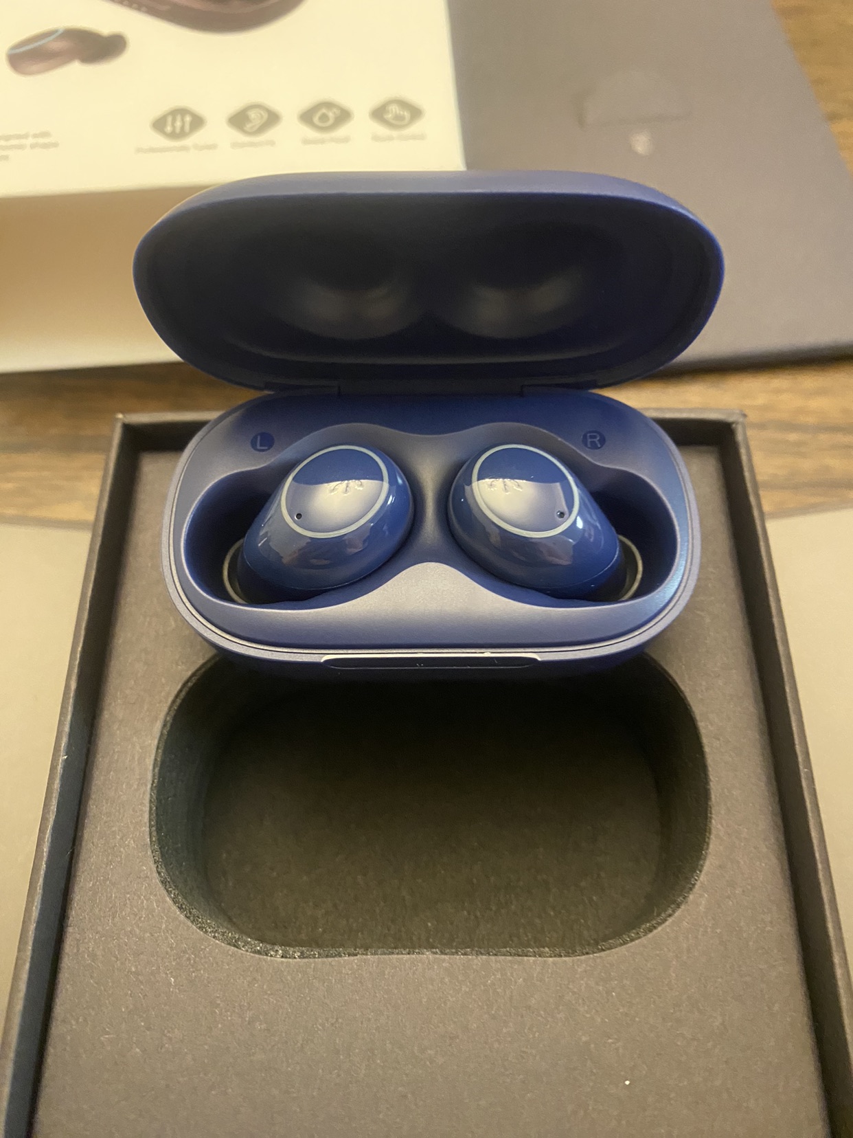 Brand new wireless earbuds image indicator(5)