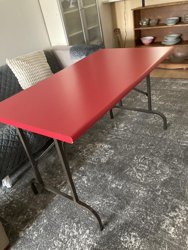 Free heavy duty table thumbnail