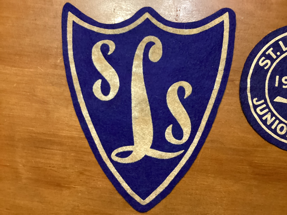 2. 1959 ST. LAWRENCE SEPARATE SCHOOL JUNIOR CHAMPS crests - photo 2