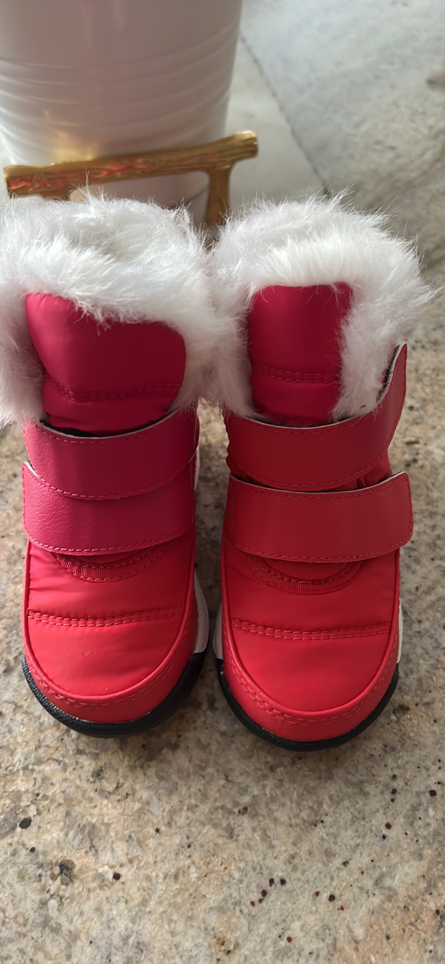 Size 5 baby girl / toddler snow boots thumbnail