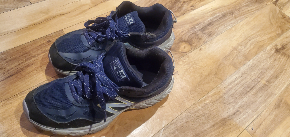 New balance sneaker #freecycle thumbnail