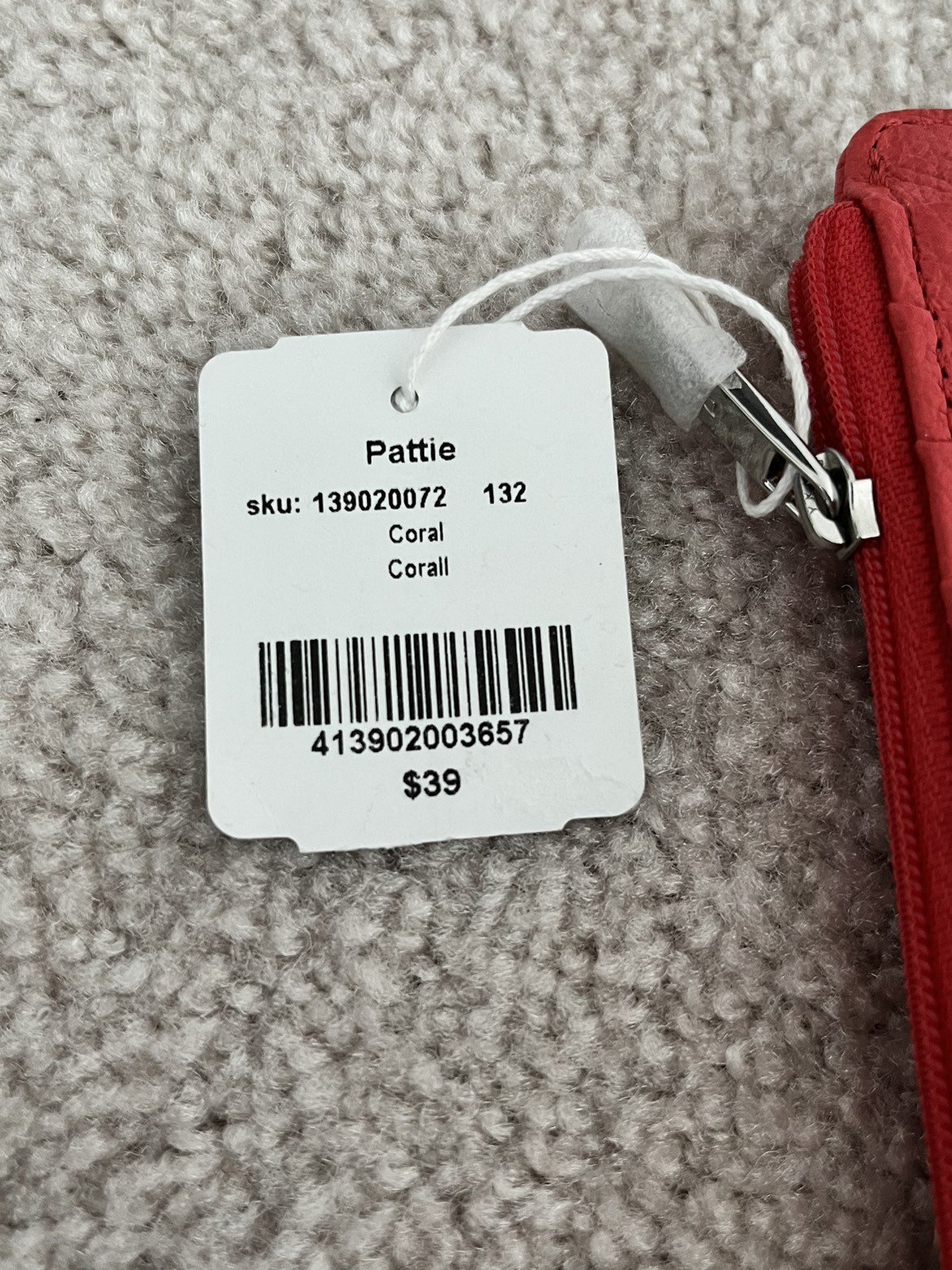 BNWT Danier Red Card Wallet image indicator(2)