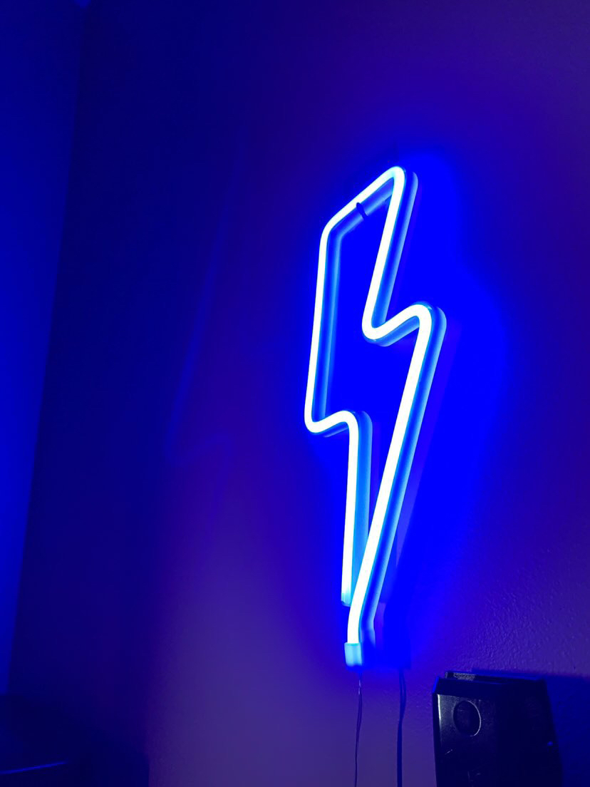 LED NEON LIGHTNING LIGHT -need gone immediately. Moving thumbnail