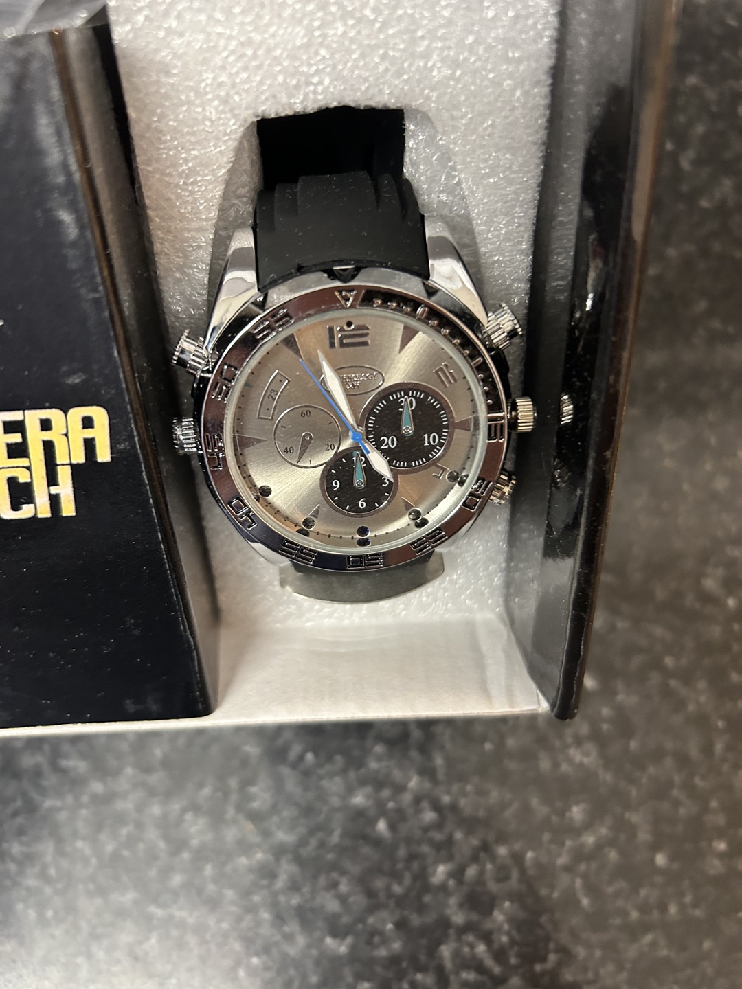 BNIB Nice wrist watch with camera built in image indicator(2)