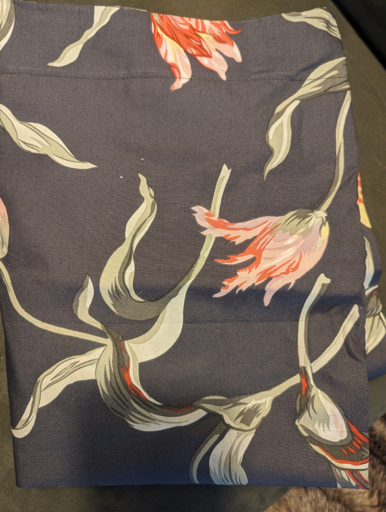 Queen size duvet cover with 2 pillow shams - photo 2