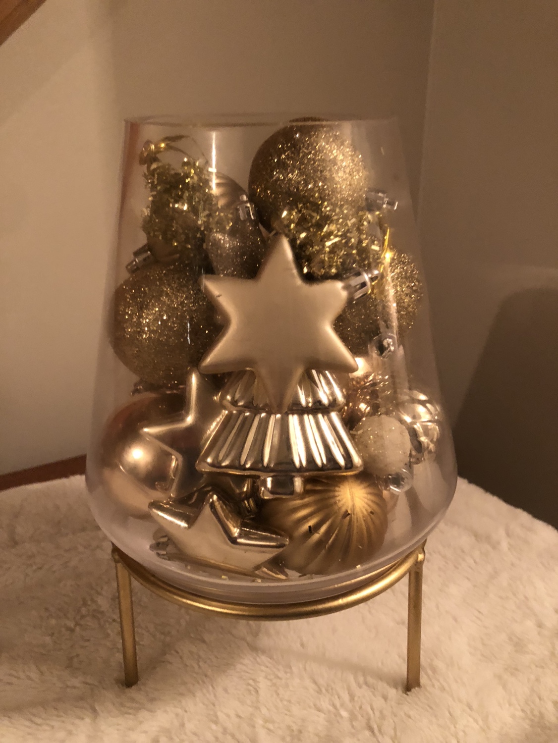 Glass Jar with ornaments & stand 🎁