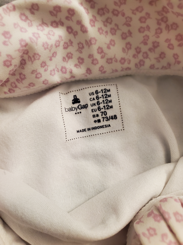 baby Gap swimsuit - size 6-12 month image indicator(3)