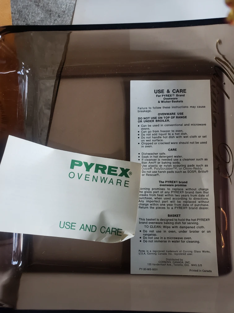 PYREX Cake Dish with Wicker Serving Basket - photo 2