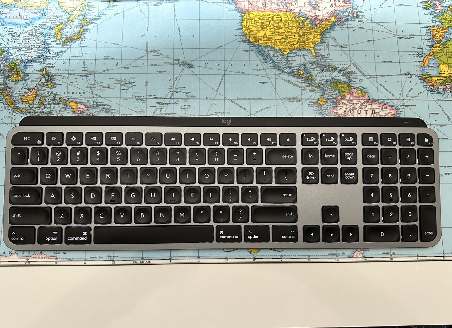 Logitech MX Keys for Mac keyboard thumbnail