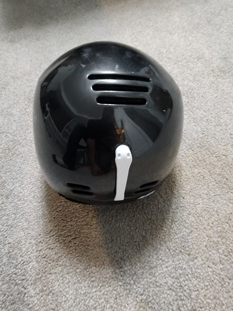 snowboarding helmet - photo 3