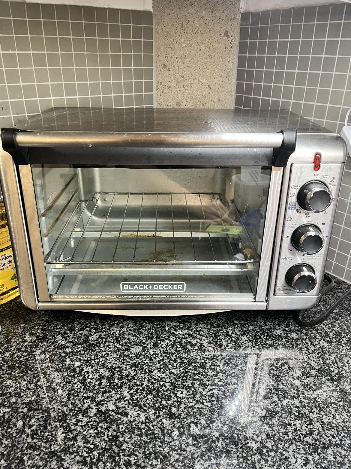 Black & Decker Crisp 'N bake 6-Slice Air Fryer Toaster Oven thumbnail