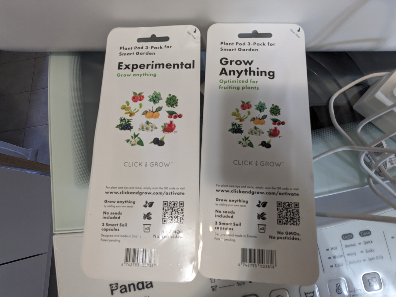 Click&Grow Smart Garden (w/extension arms+pod paks) image indicator(2)