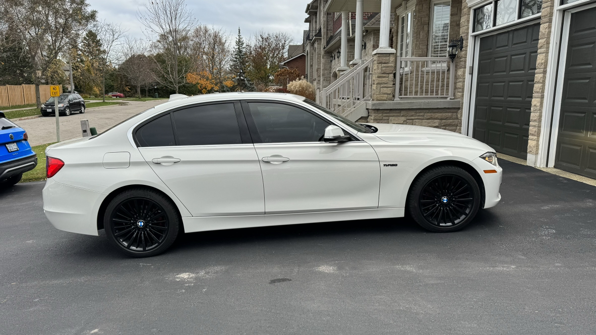 2015 BMW 3 Series - photo 2