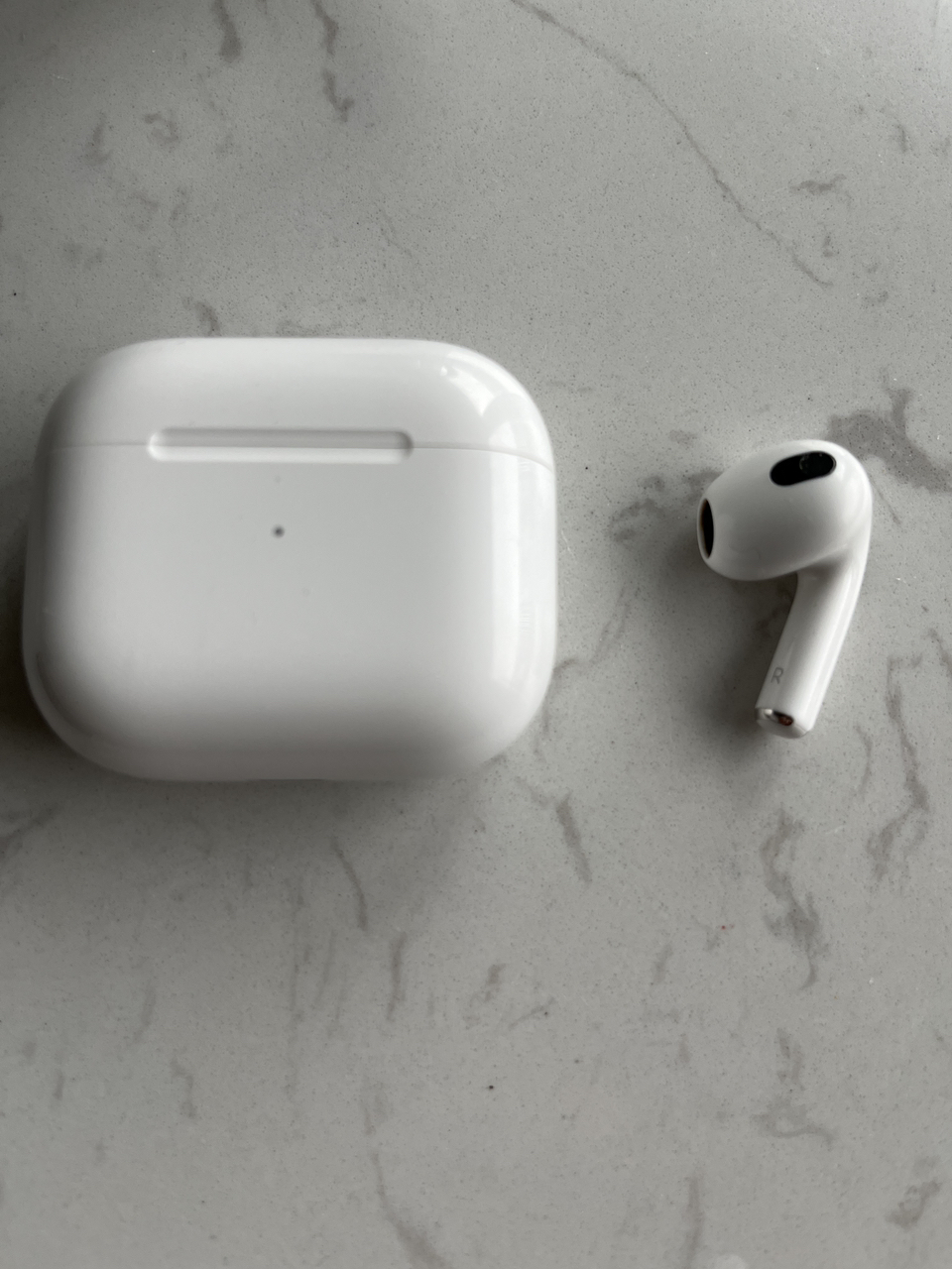 AirPods 3