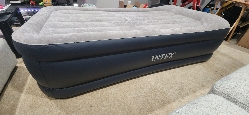 Air mattress -Twin size