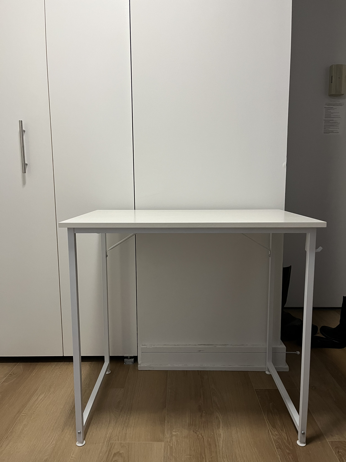 White Desk - photo 2