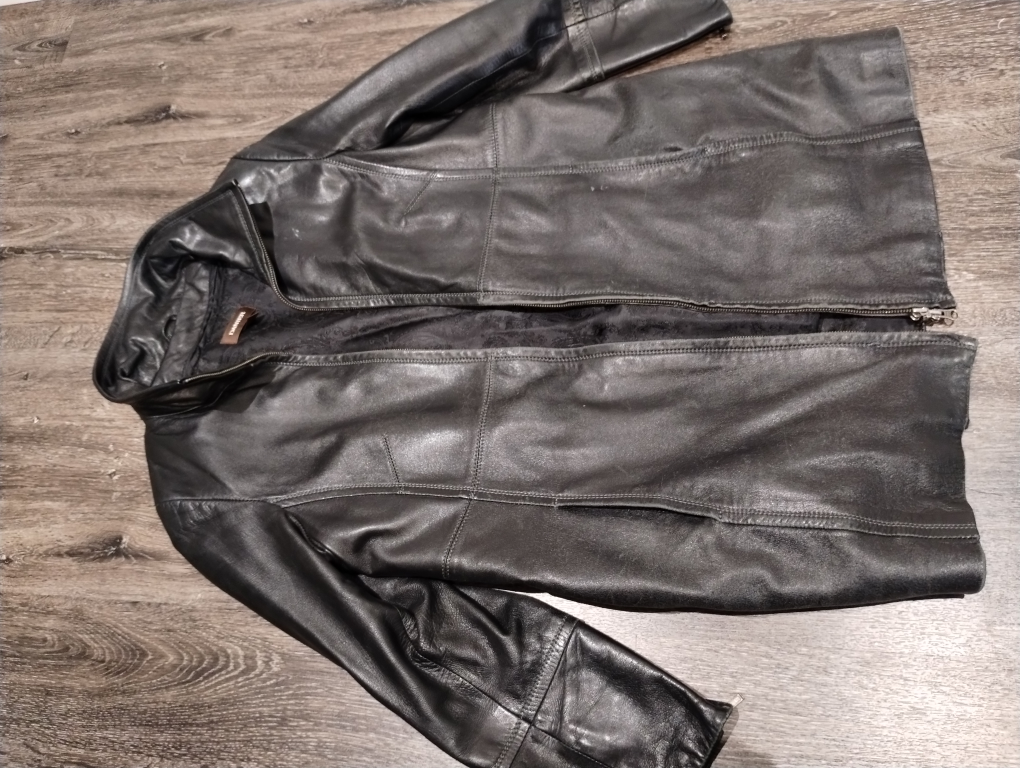 Women's Danier Genuine Leather jacket with removable vest