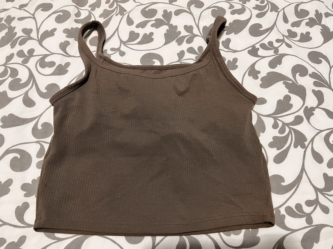 Uniqlo Tank with built in bra - photo 3