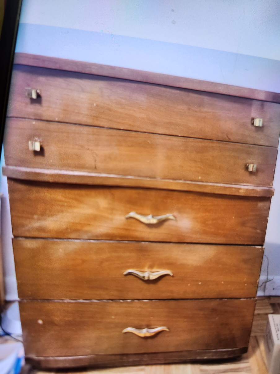 Dresser