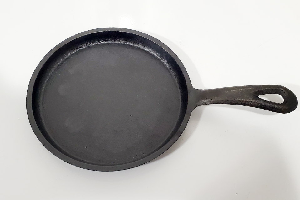 #Freecycle  Mini Cast Iron Frying Pan thumbnail