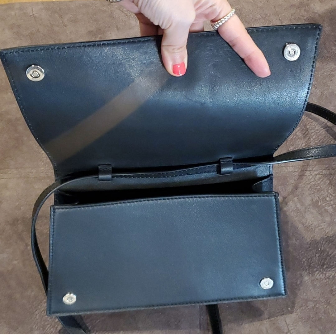 JW anderson bag image indicator(4)