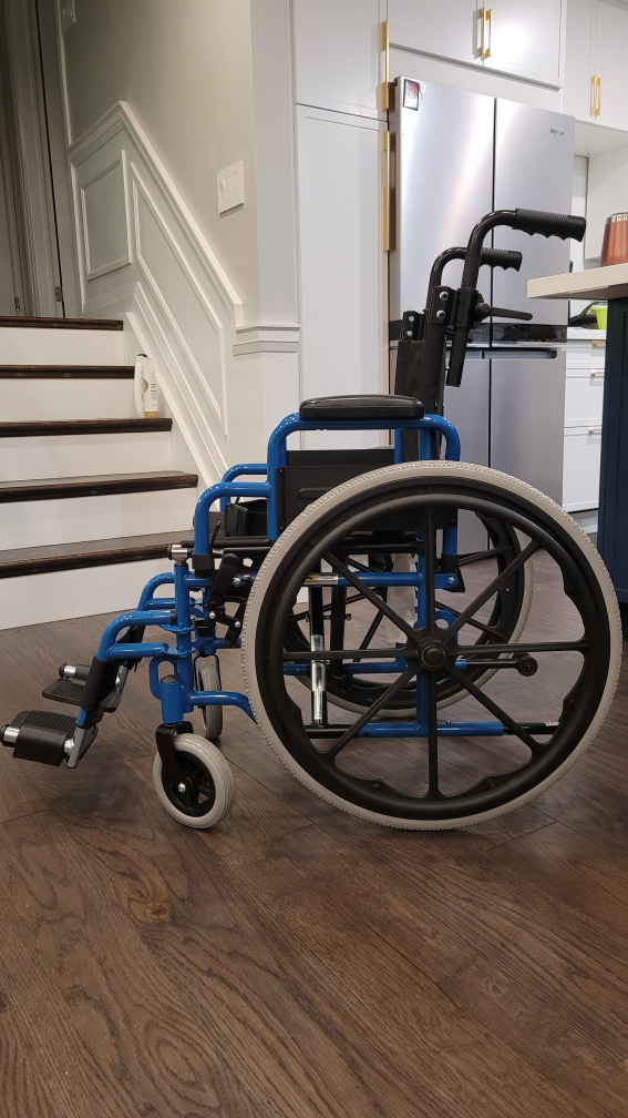 Wheelchair for child or smaller Adult - photo 2