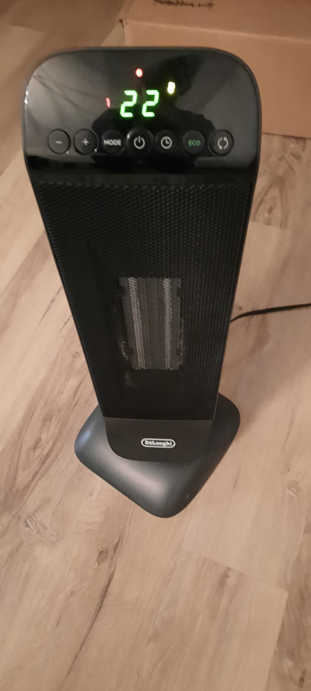 DeLonghi swivel ceramic heater
