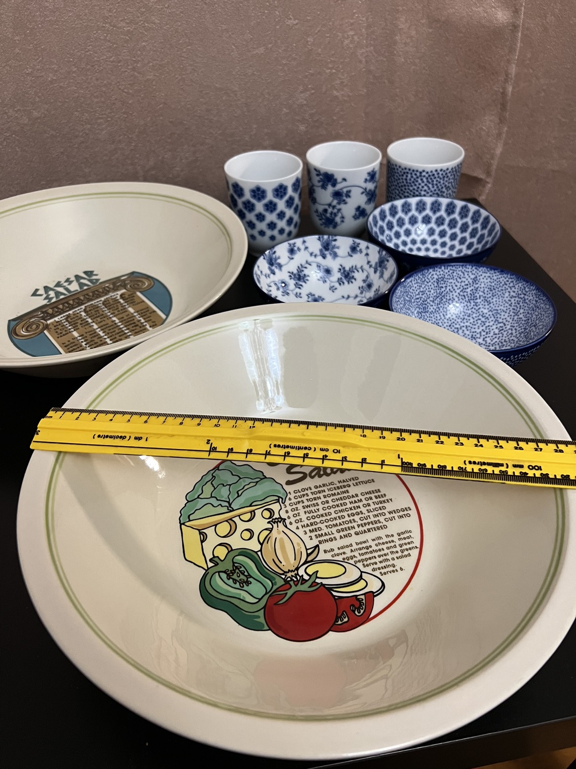 Brand new set of 10 bowls + more FREE bowls and plates image indicator(8)