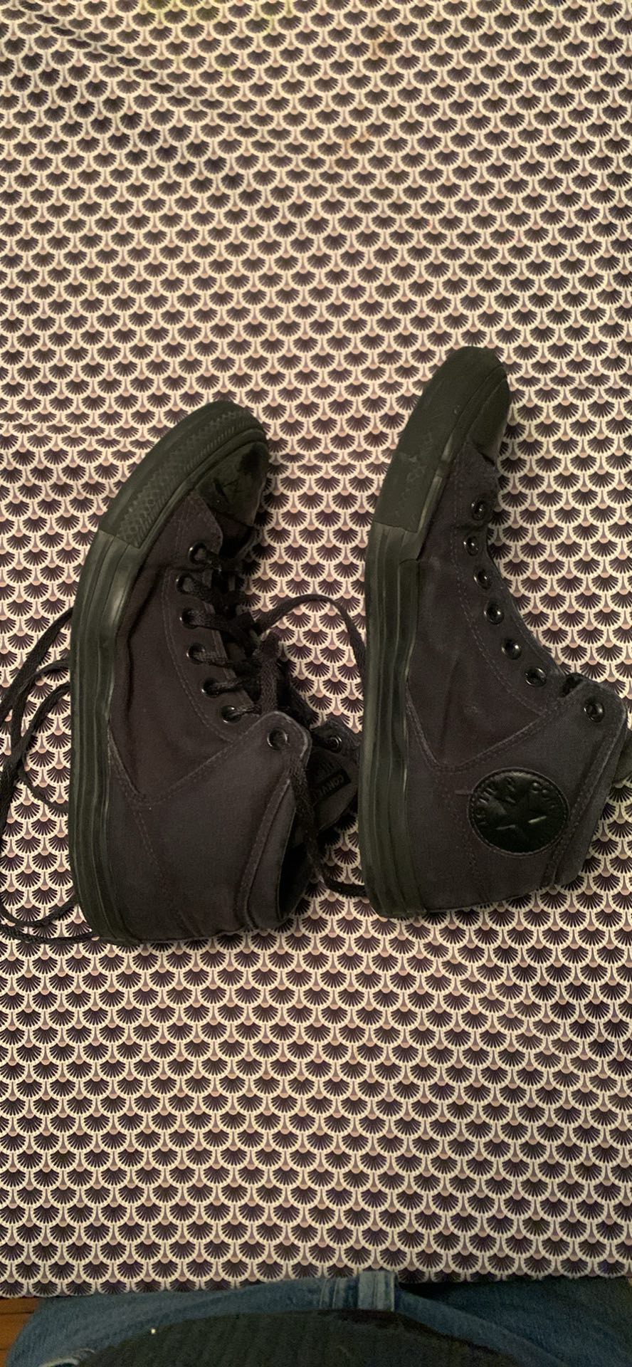 Black all star converse sneakers size 10 men or 12 women - photo 5