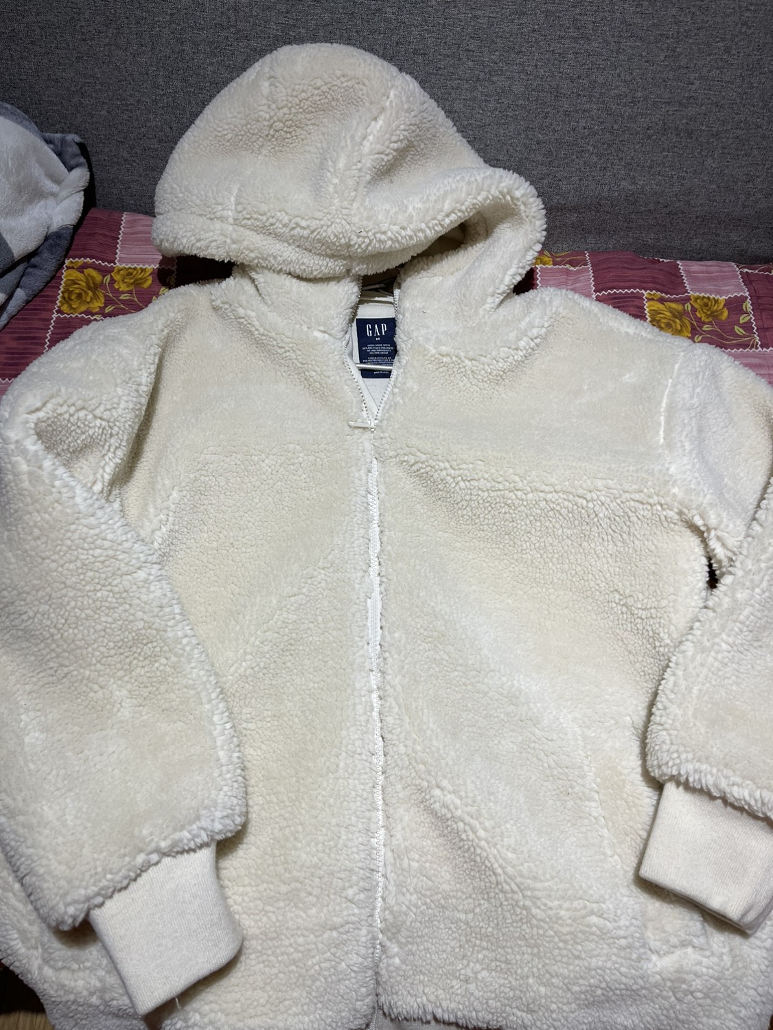 Fur Jacket with hood 🧎🏽‍♂️ thumbnail