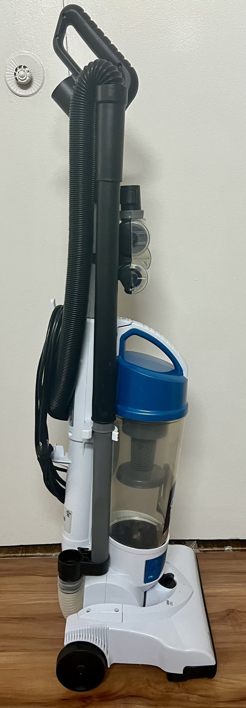Vacuum - photo 4