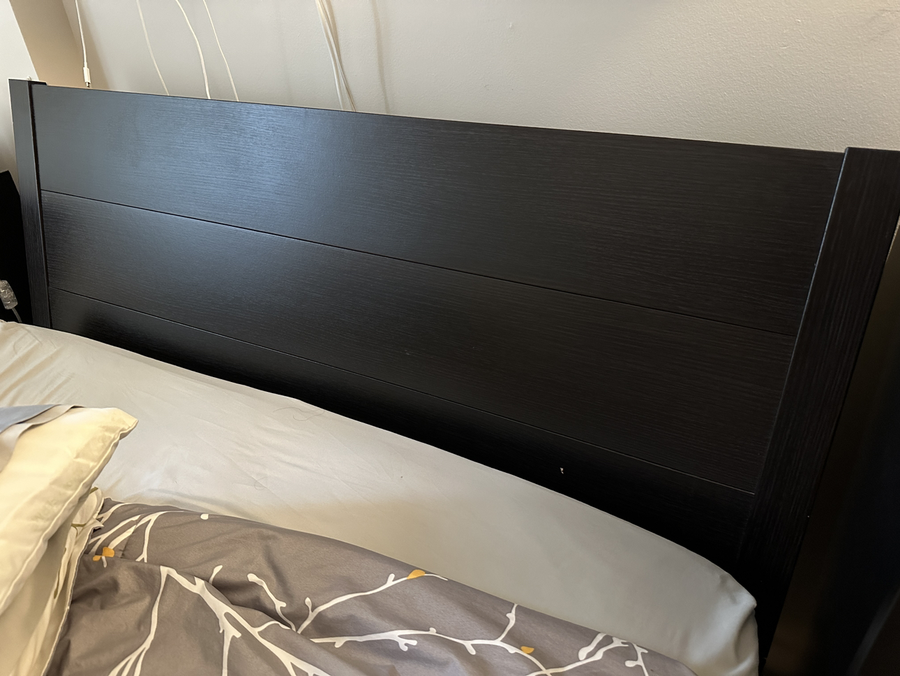 Full size mattress and bed frame - photo 3
